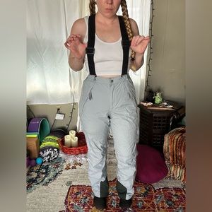 Helly Hansen snow pants with suspenders size small